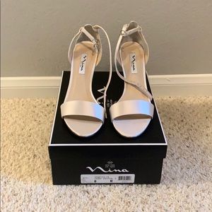 Nina Venetia Ivory Crystal Sandal Heels Size 8 NIB